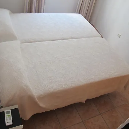 Apartamentos Jimmy 2 Nerja Exterior photo